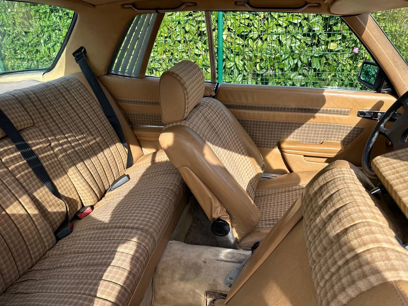 Mercedes-Benz SLC 280 | Mobile.bg — изображение 12