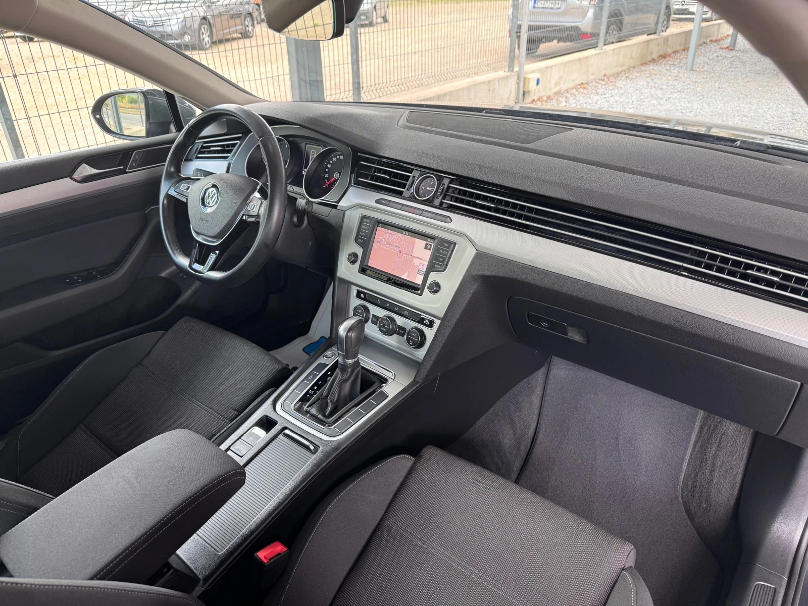 VW Passat 2.0TDI 150кс DSG Bluemotion* ПЕРФЕКТЕН*  - изображение 10
