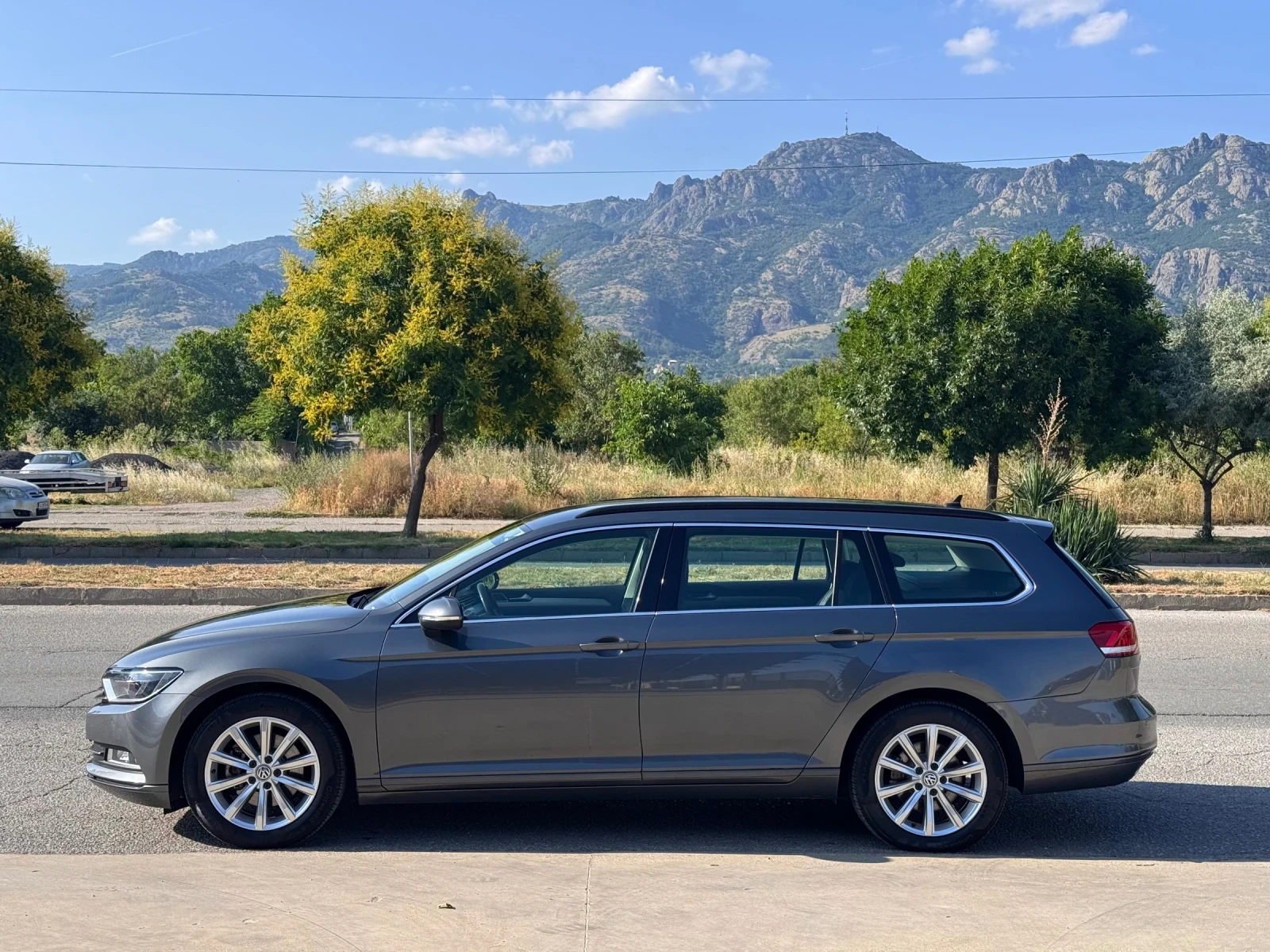 VW Passat 2.0TDI 150кс DSG Bluemotion* ПЕРФЕКТЕН*  - изображение 2