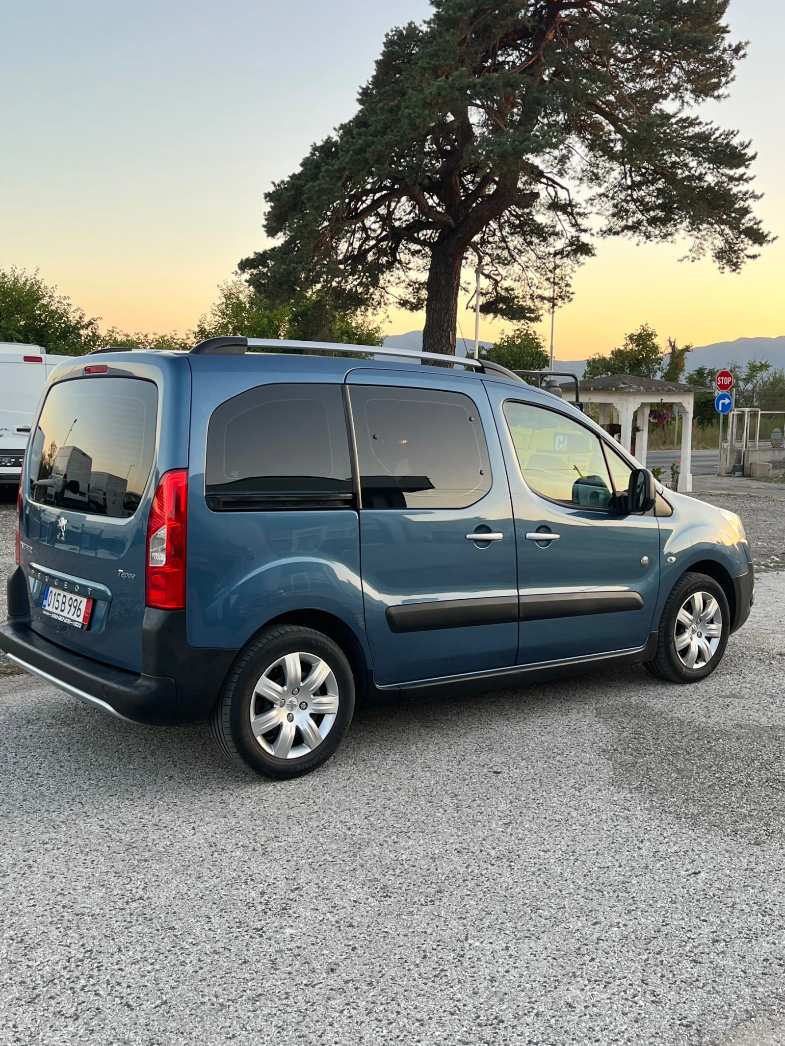 Peugeot Partner 1.6 HDI outdoor 110 к.с - изображение 6