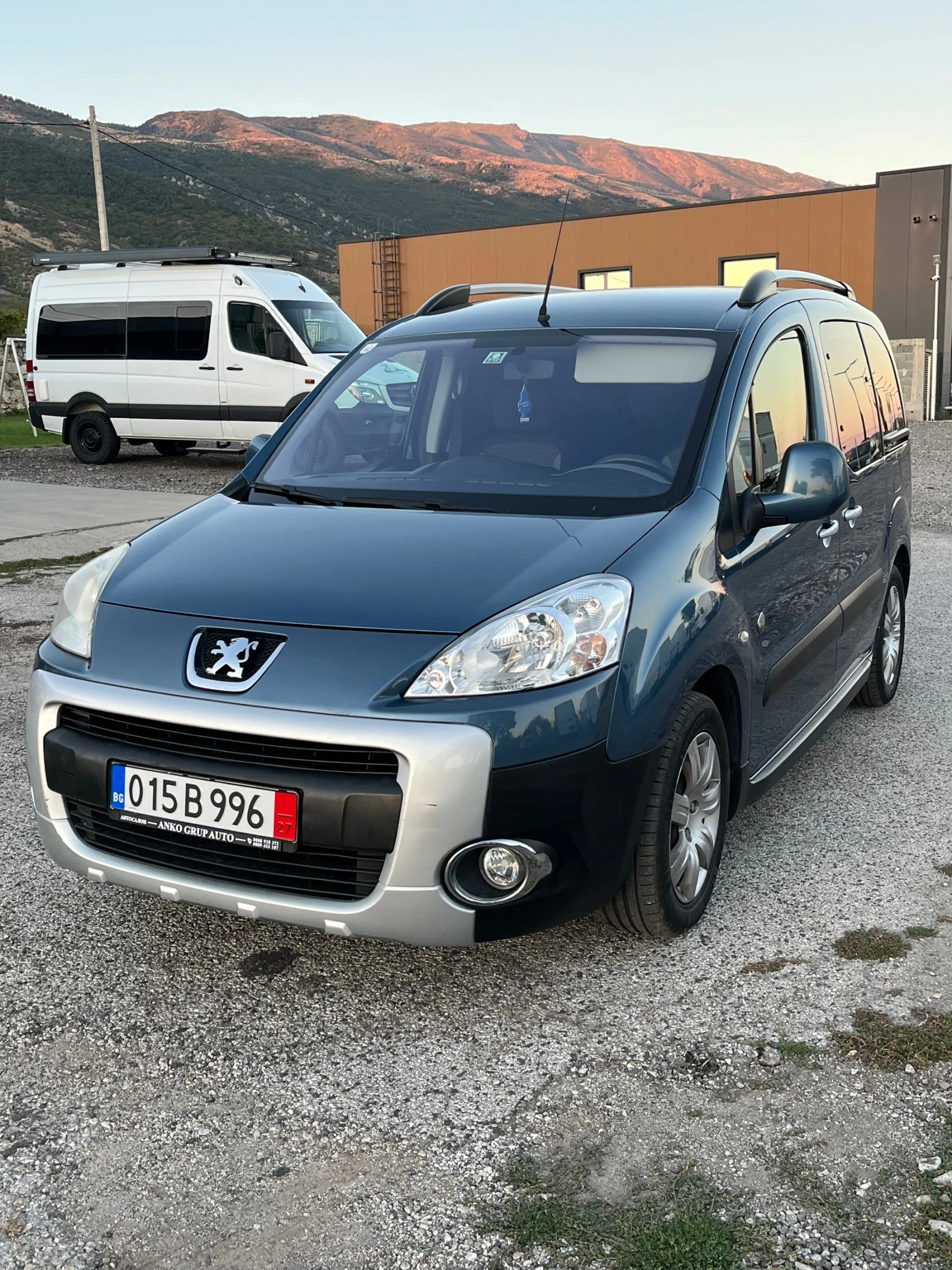 Peugeot Partner 1.6 HDI outdoor 110 к.с - изображение 5