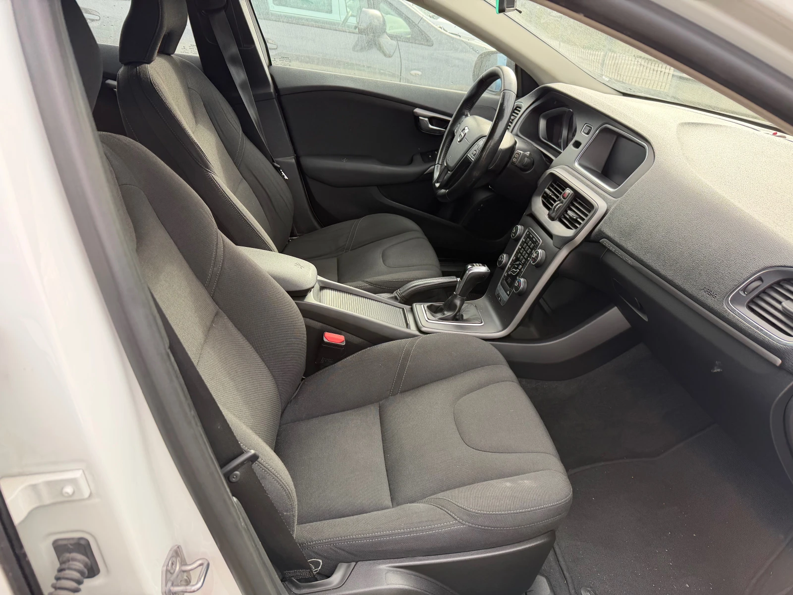 Volvo V40 Cross Country 2.0 D | Mobile.bg — изображение 12