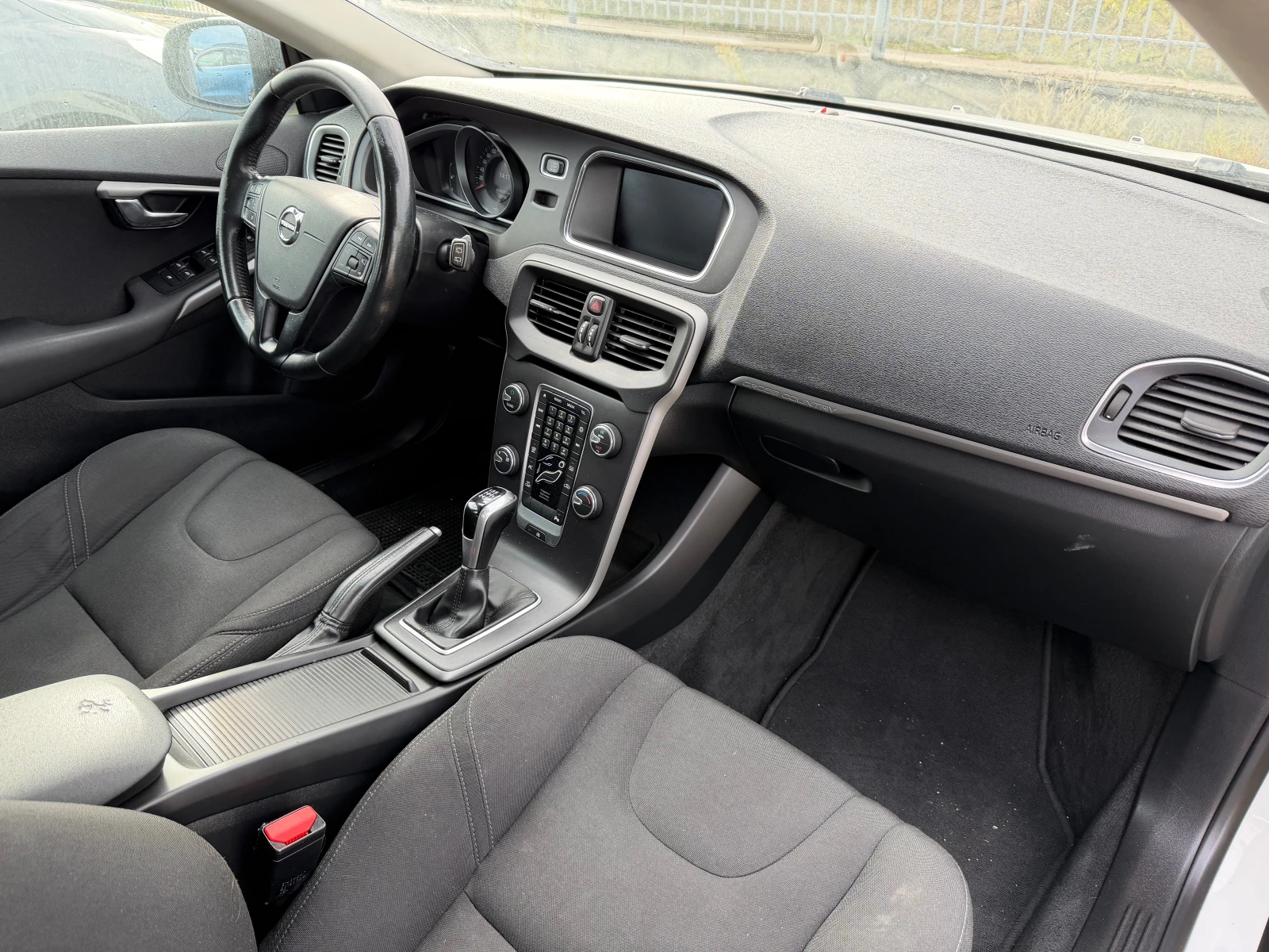 Volvo V40 Cross Country 2.0 D | Mobile.bg — изображение 13