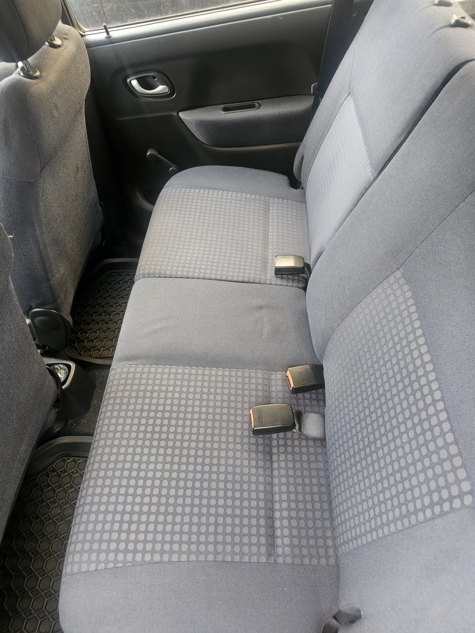 Opel Agila 1200 - изображение 8