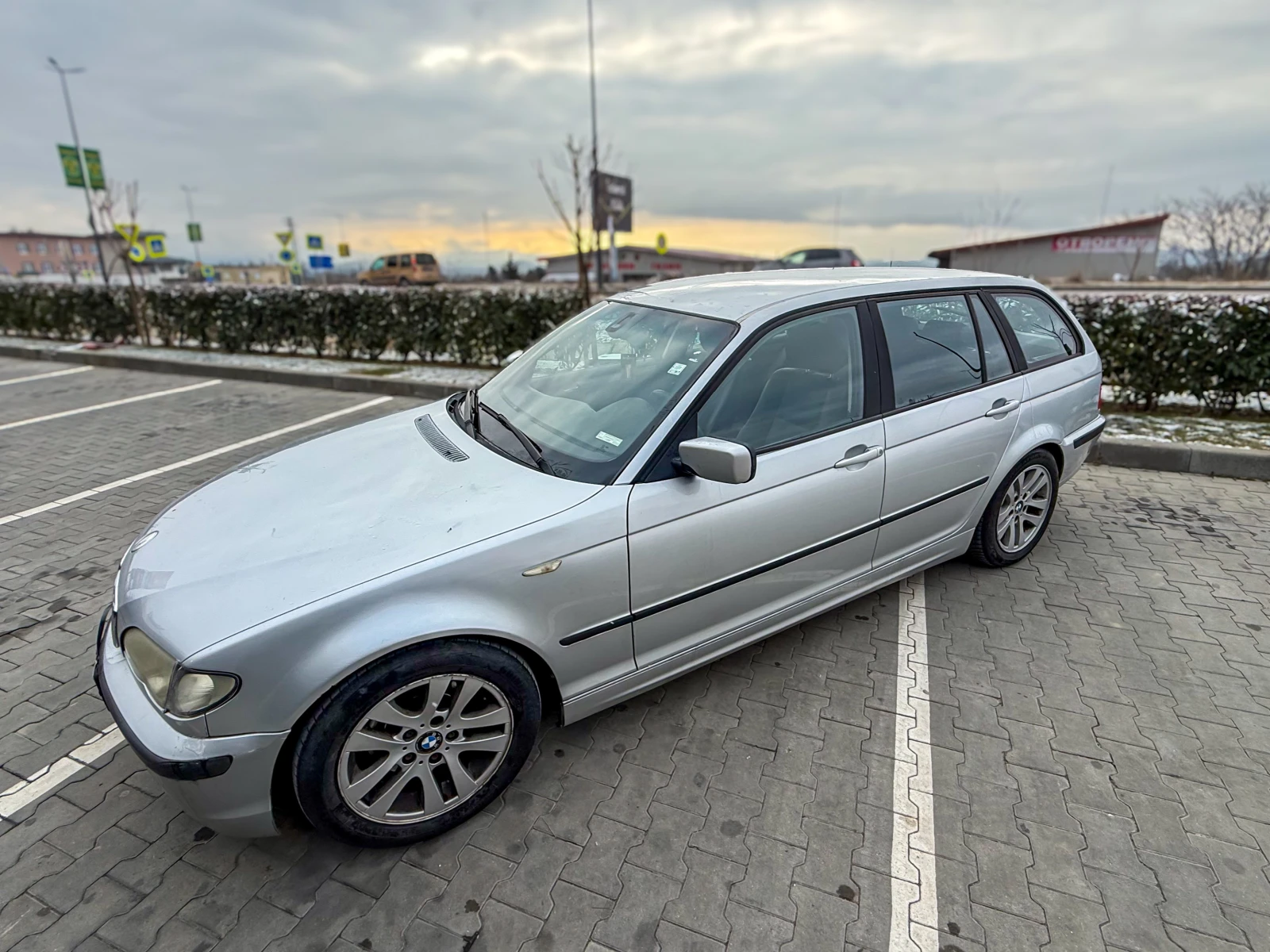 BMW 320  - изображение 10
