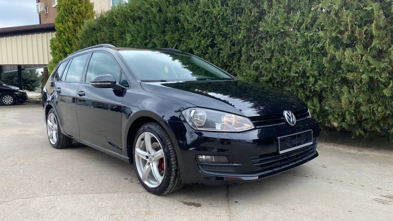 VW Golf 1.6 tdi, снимка 3 - Автомобили и джипове - 53925859