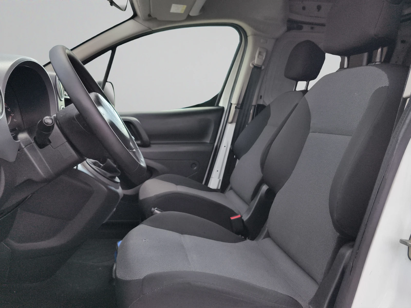 Citroen Berlingo 1.6HDi 75 BVM5 E6 // 1808R16, снимка 11 - Автомобили и джипове - 54367682