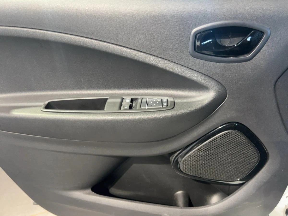 Renault Zoe R110 ZE 50 LIFE, снимка 15 - Автомобили и джипове - 54425662