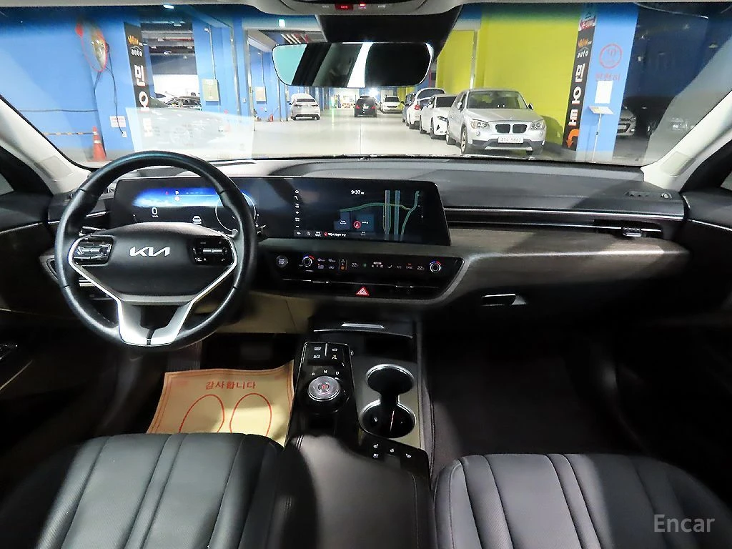 Kia K8 2.5* NOBLESSE* ПОДГРЕВ* ОБДУХВАНЕ* LANE* ASSIST* 3, снимка 7 - Автомобили и джипове - 54577368
