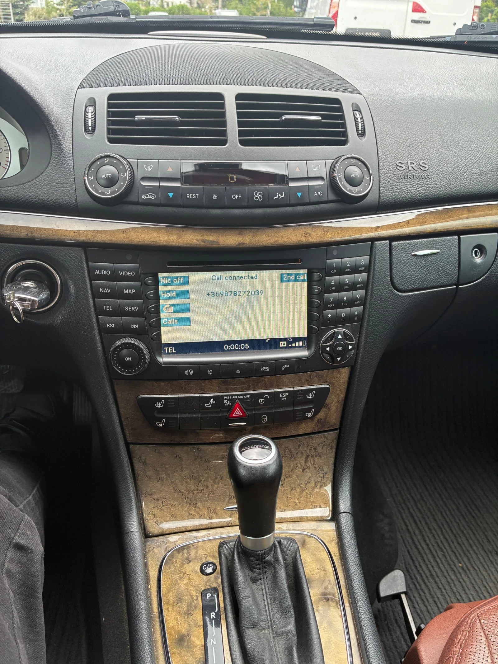 Mercedes-Benz E 280, снимка 13 - Автомобили и джипове - 54676170