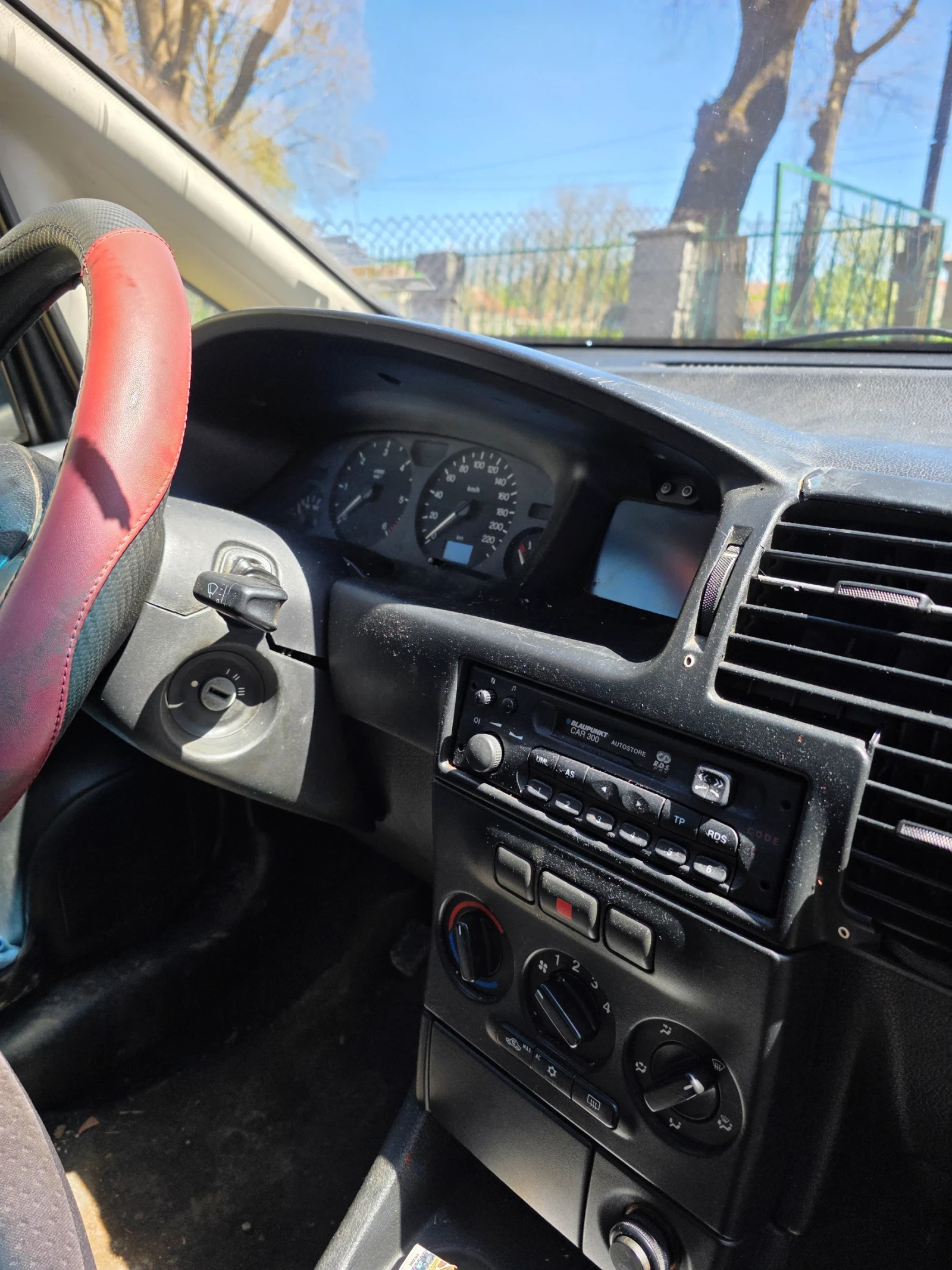Opel Zafira 2.0tdi ръчна скоростнна кутия година на производст, снимка 5 - Автомобили и джипове - 54918238