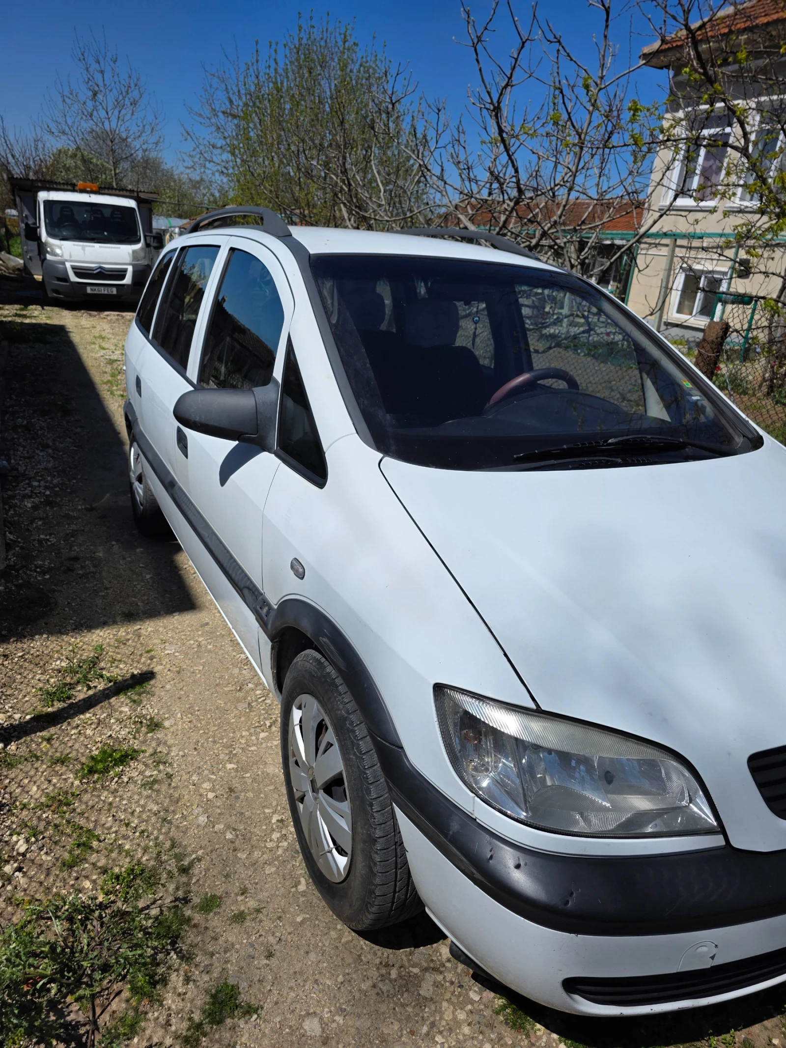 Opel Zafira 2.0tdi ръчна скоростнна кутия година на производст, снимка 2 - Автомобили и джипове - 54918238