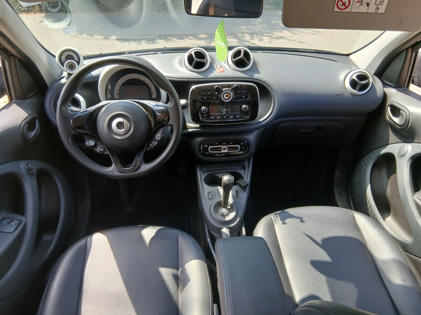 Smart Forfour Електрически Автомобил, снимка 12 - Автомобили и джипове - 55159566