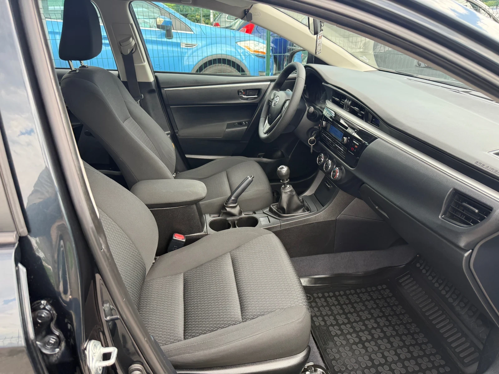 Toyota Corolla, снимка 13 - Автомобили и джипове - 55212788