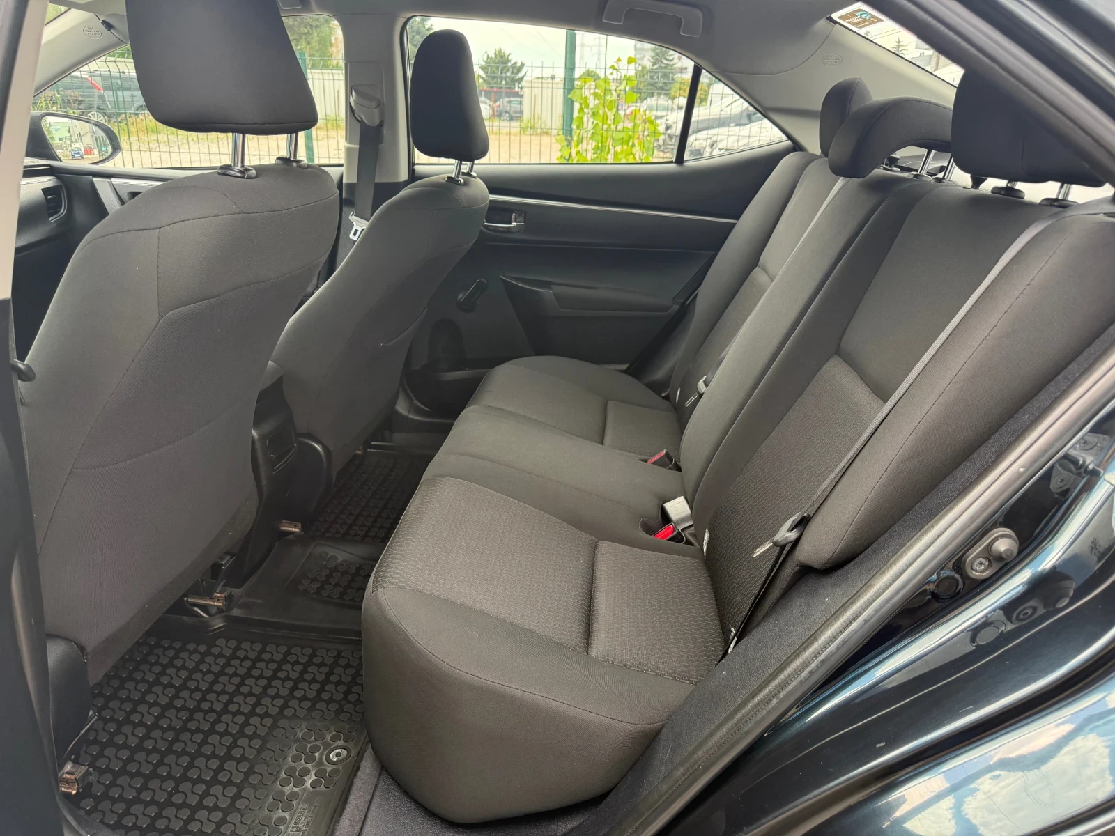 Toyota Corolla, снимка 16 - Автомобили и джипове - 55212788