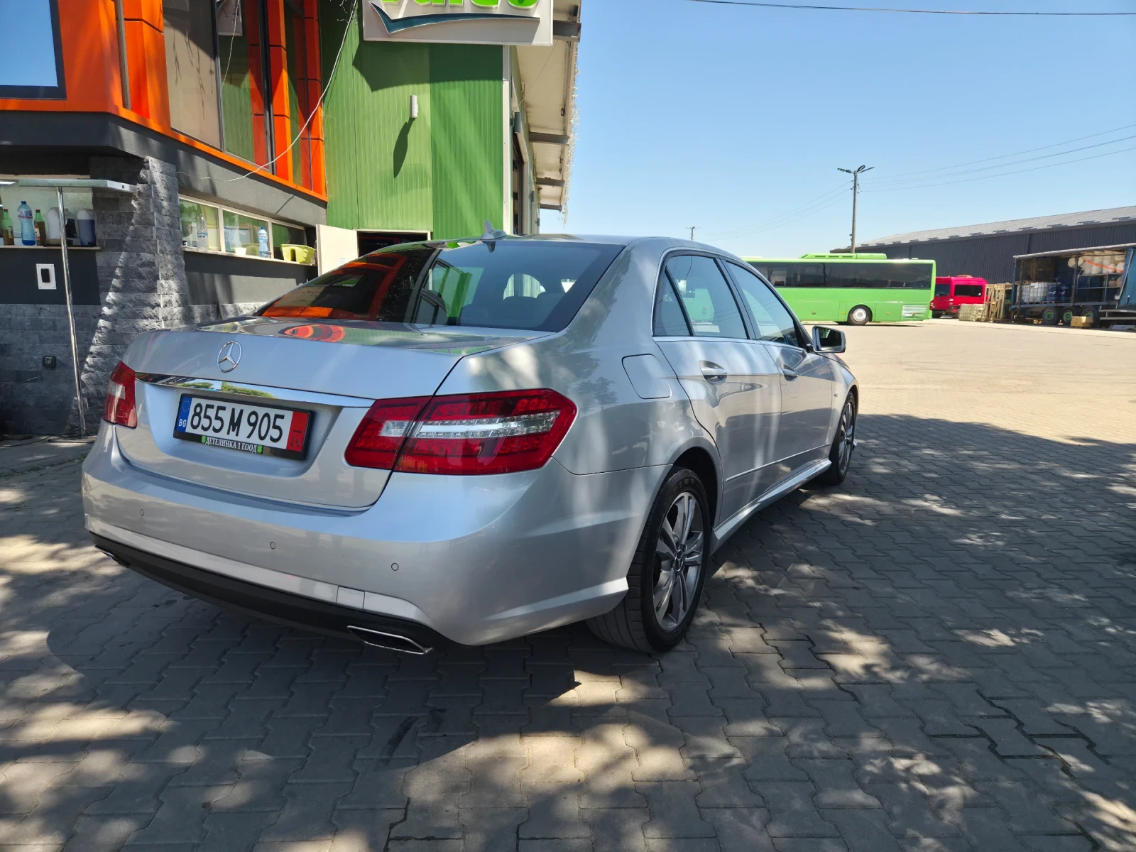 Mercedes-Benz E 350, снимка 4 - Автомобили и джипове - 55243334