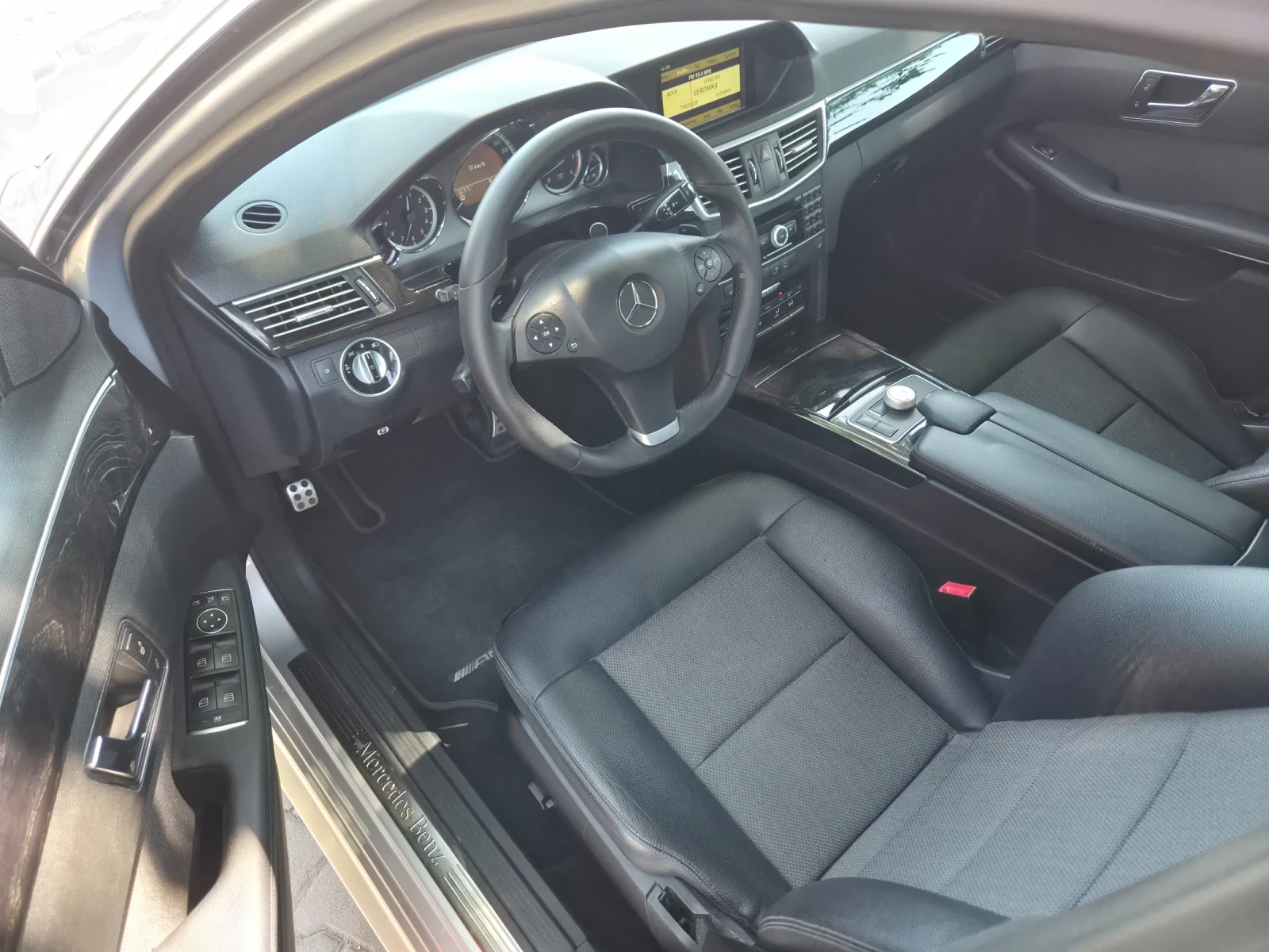 Mercedes-Benz E 350, снимка 11 - Автомобили и джипове - 55243334