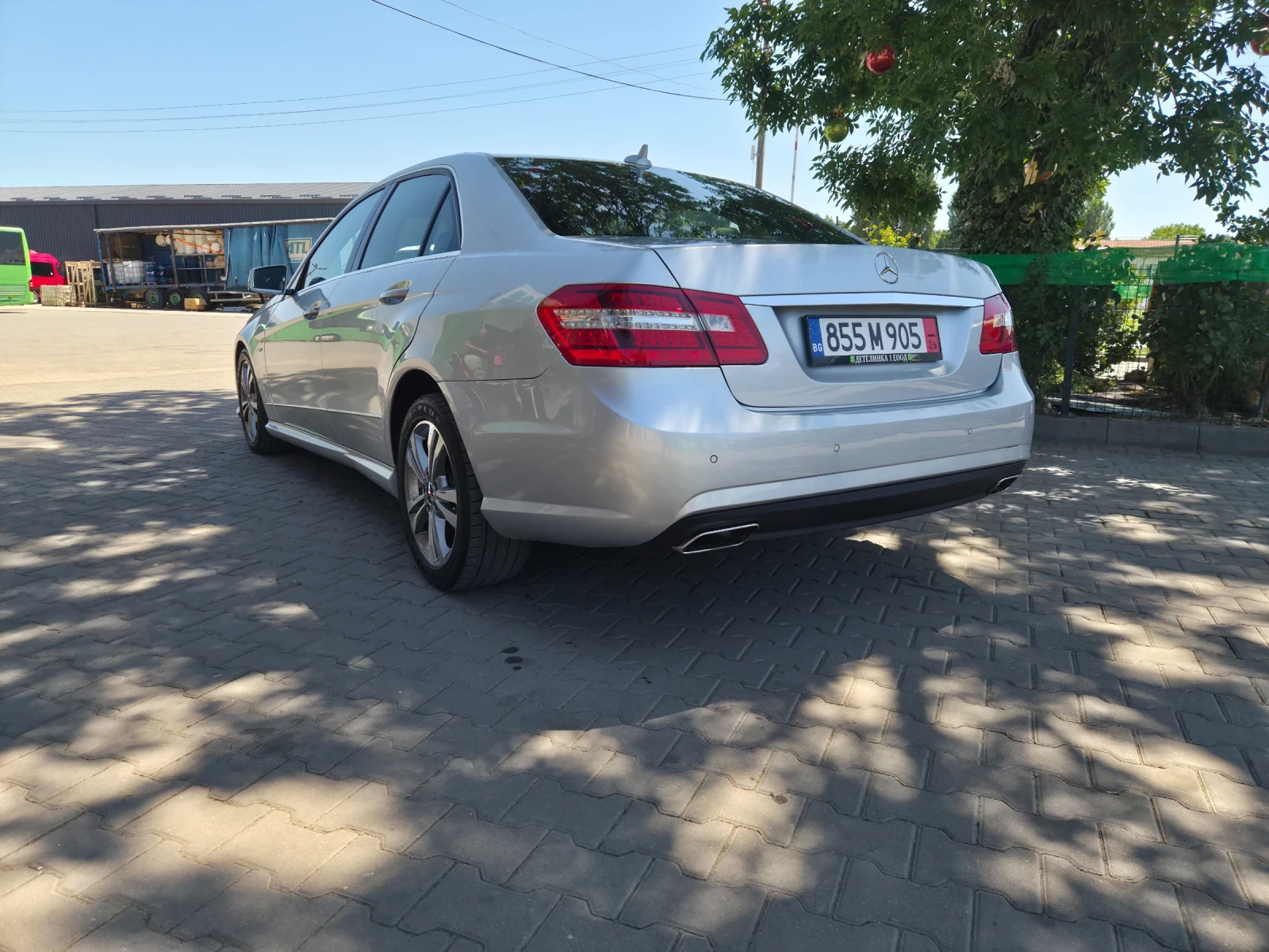 Mercedes-Benz E 350, снимка 5 - Автомобили и джипове - 55243334