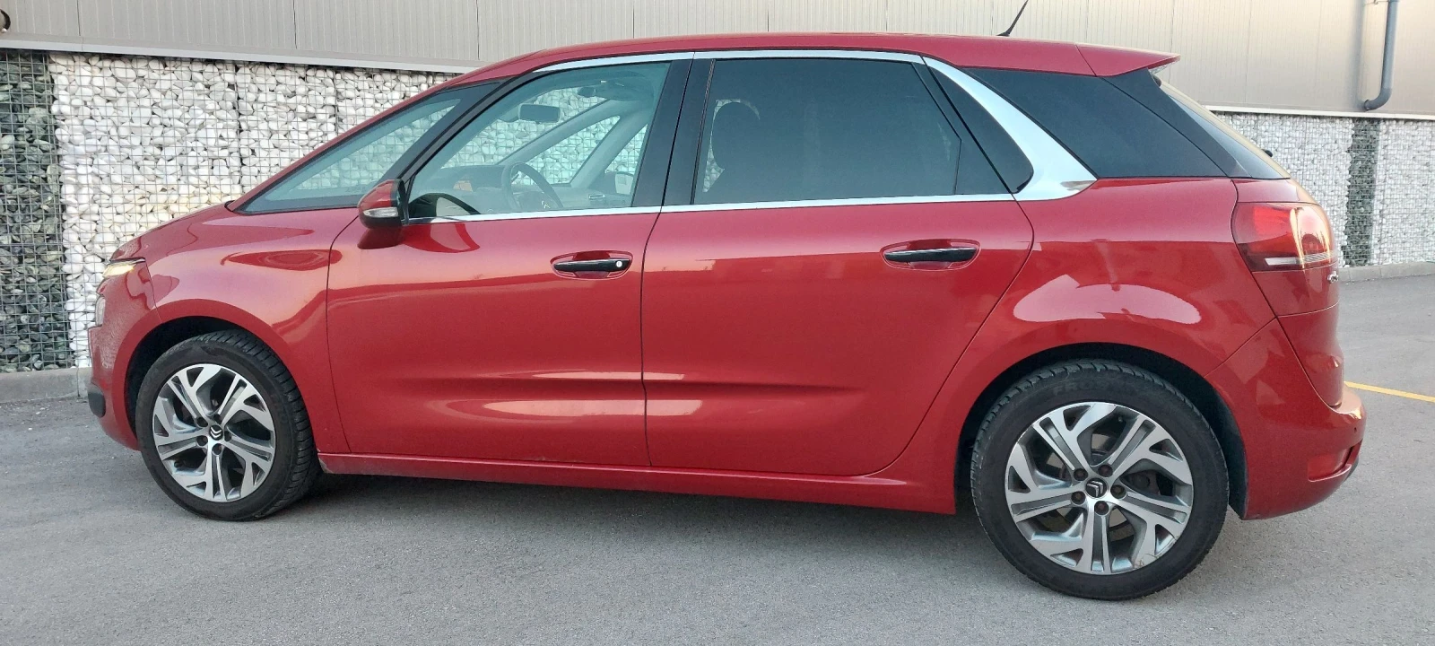 Citroen C4 Picasso 1.6 HDI EXCLUSIVE АВТОМАТИК, снимка 9 - Автомобили и джипове - 55452864