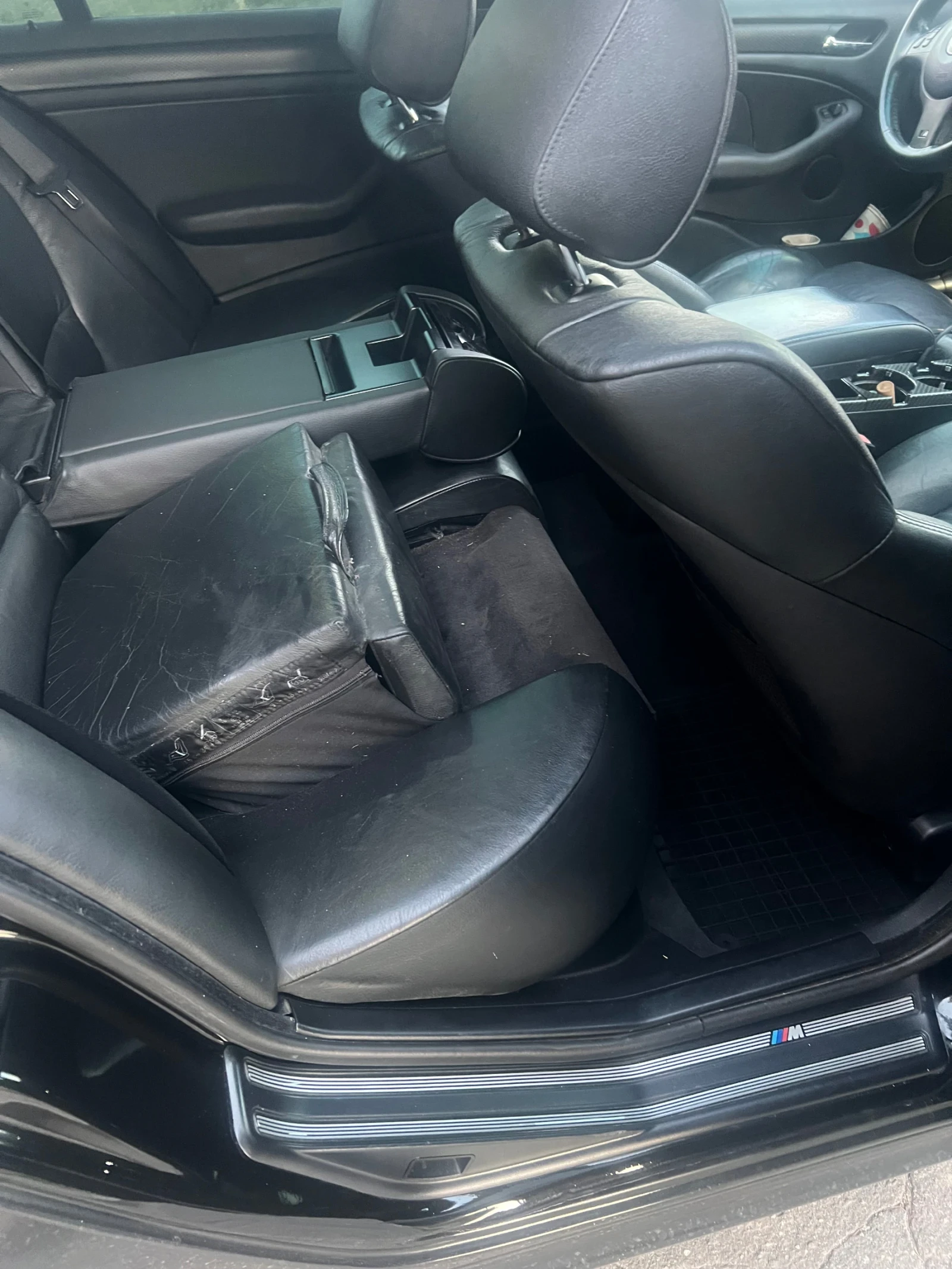 BMW 330, снимка 17 - Автомобили и джипове - 55608579