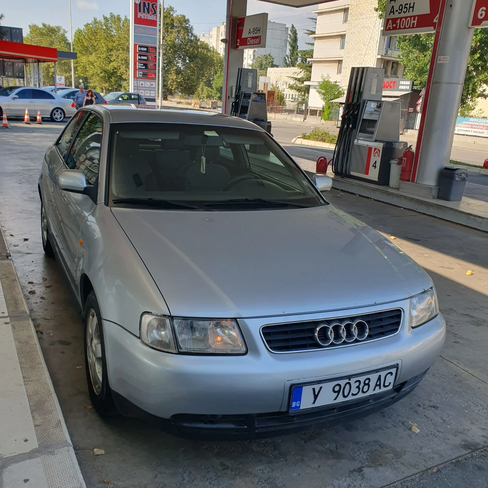 Audi A3 1.6i, снимка 7 - Автомобили и джипове - 55603977