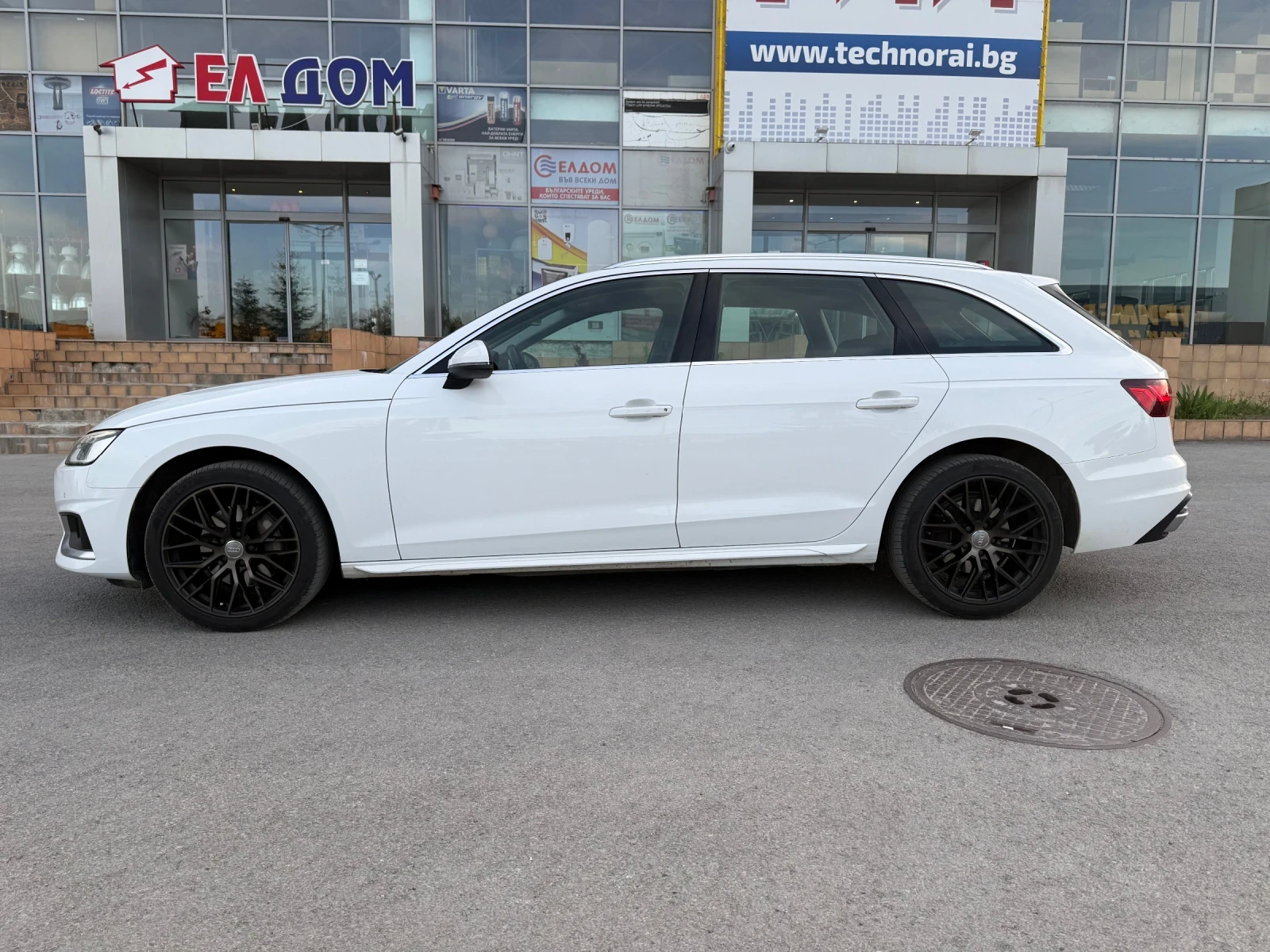 Audi A4, снимка 3 - Автомобили и джипове - 55607707