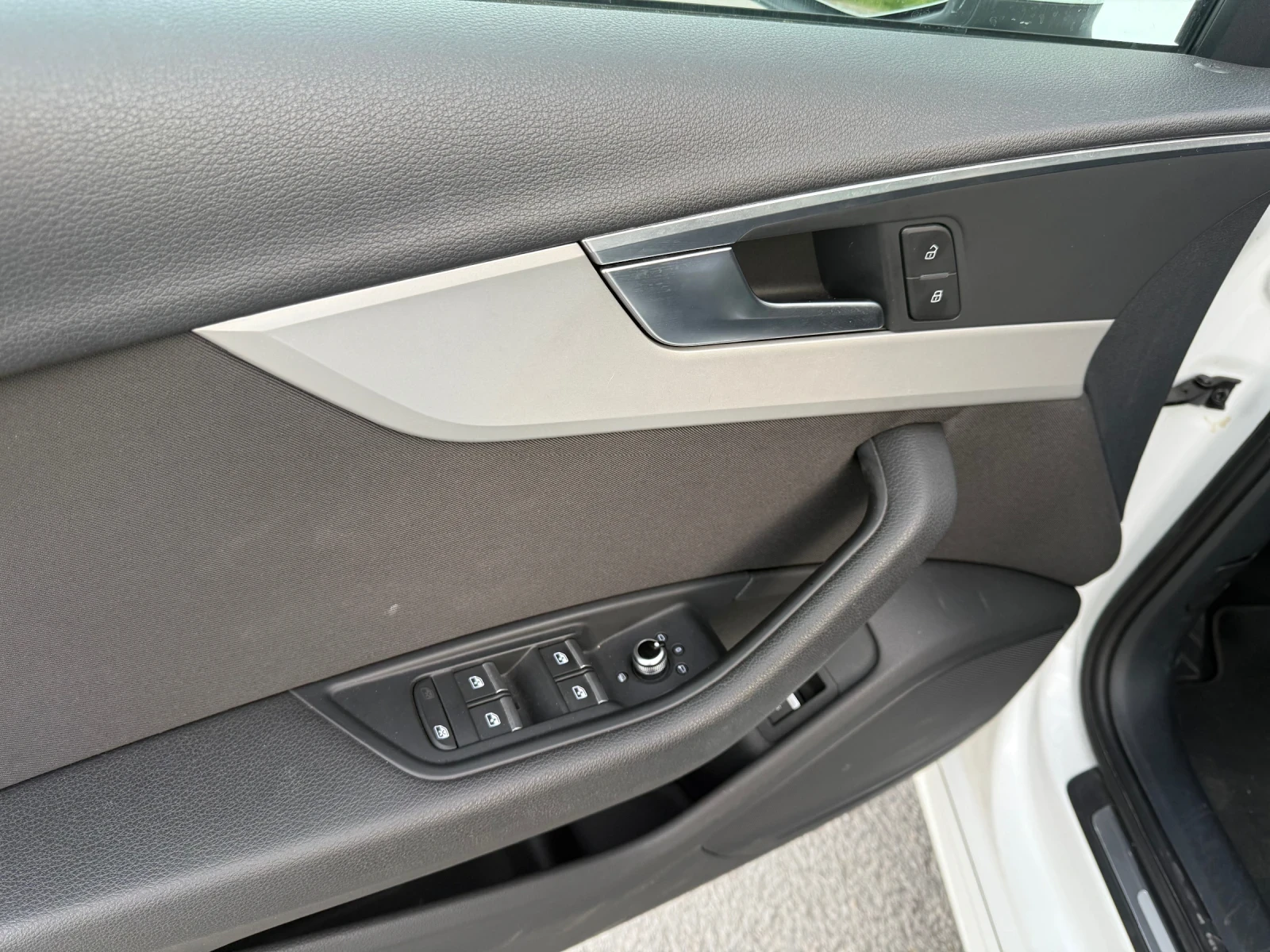 Audi A4, снимка 15 - Автомобили и джипове - 55607707