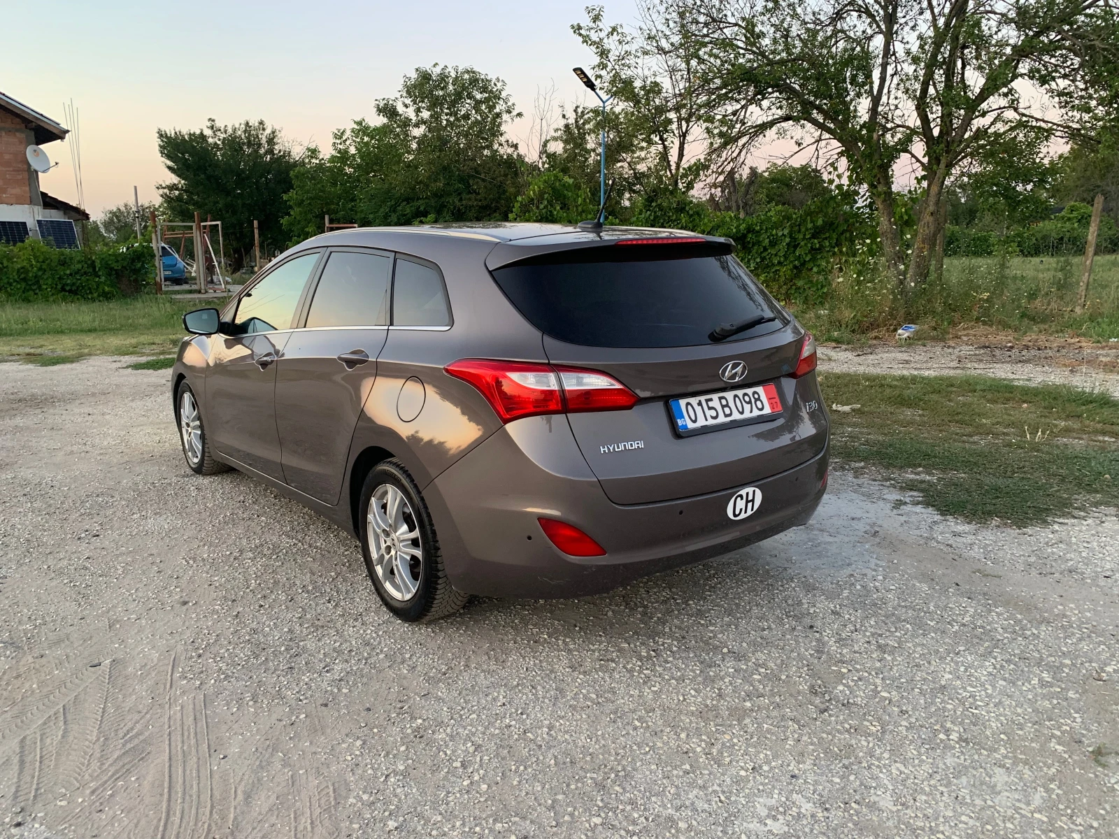 Hyundai I30 1.6I ШВЕЙЦАРИЯ, снимка 4 - Автомобили и джипове - 55748104