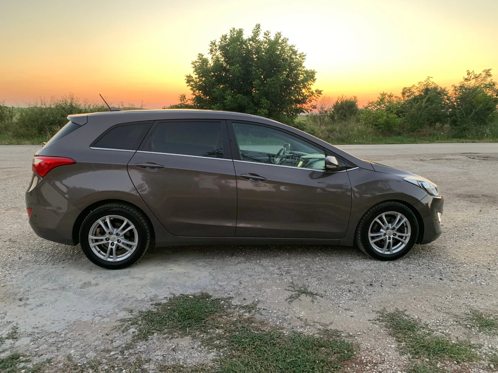 Hyundai I30 1.6I ШВЕЙЦАРИЯ, снимка 7 - Автомобили и джипове - 55748104