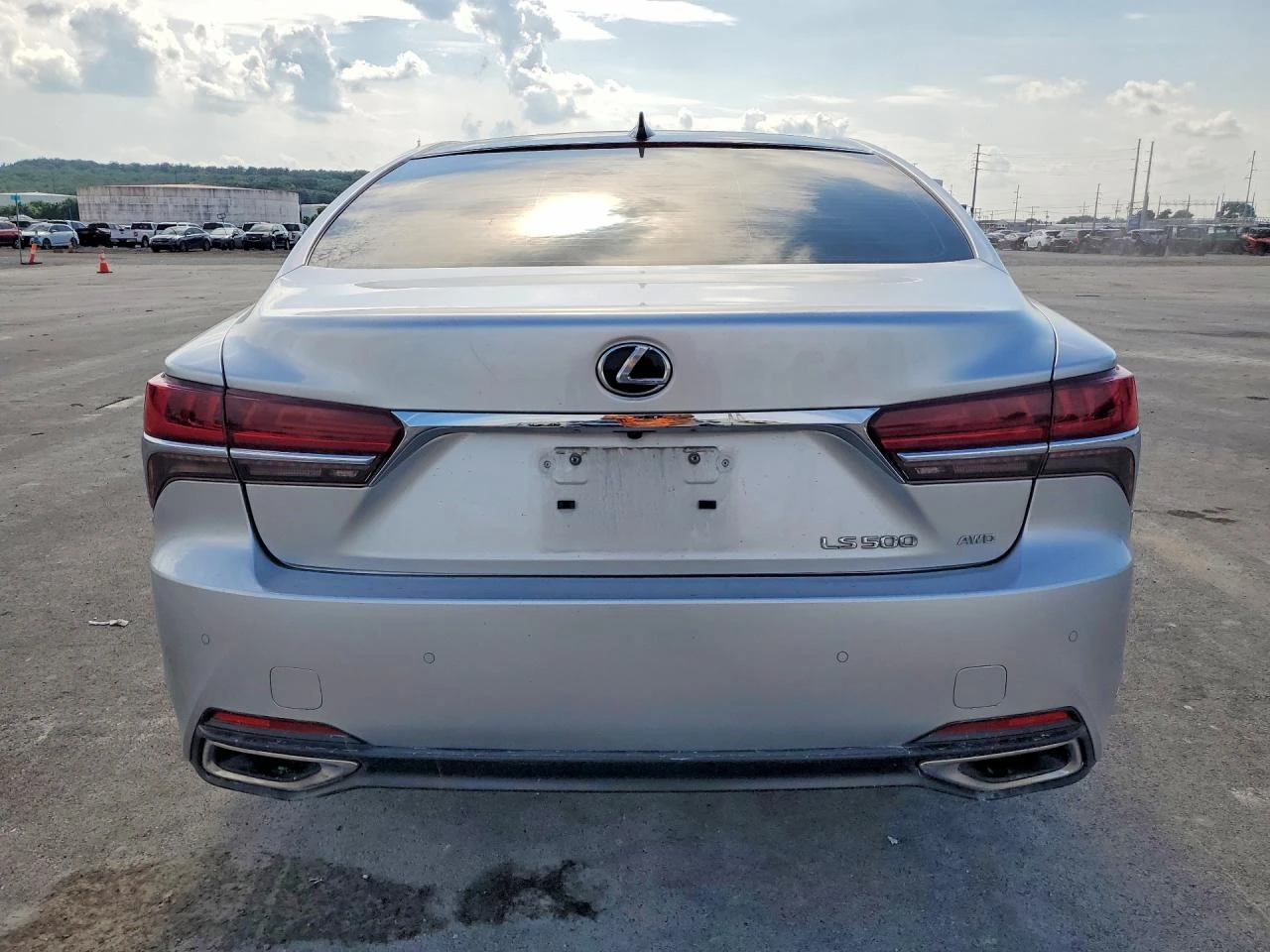 Lexus LS 500 КОЖА* ПОДГРЕВ* ОБДУХВАНЕ* ПАНО* 360* , снимка 6 - Автомобили и джипове - 56007343
