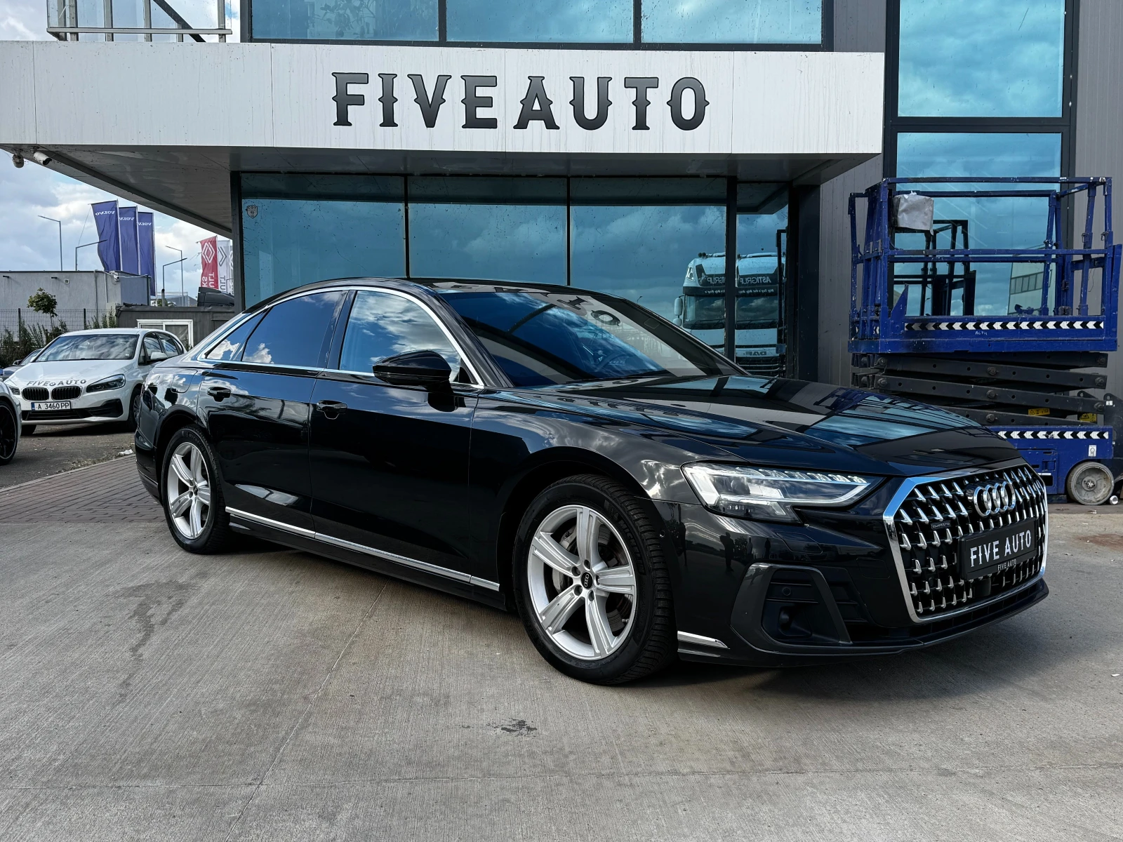 Audi A8 / Night Vision / B&O / Keyless / 360 / Soft Close/, снимка 1 - Автомобили и джипове - 56022560