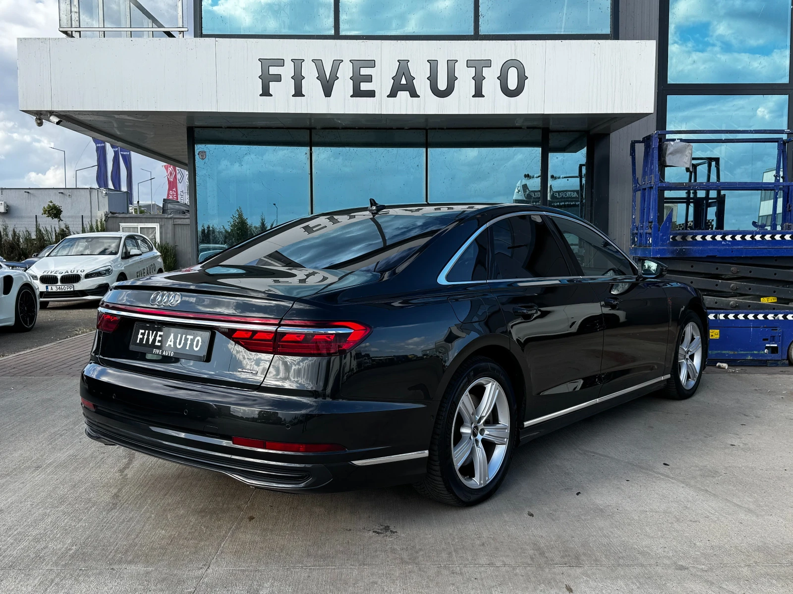 Audi A8 / Night Vision / B&O / Keyless / 360 / Soft Close/, снимка 7 - Автомобили и джипове - 56022560
