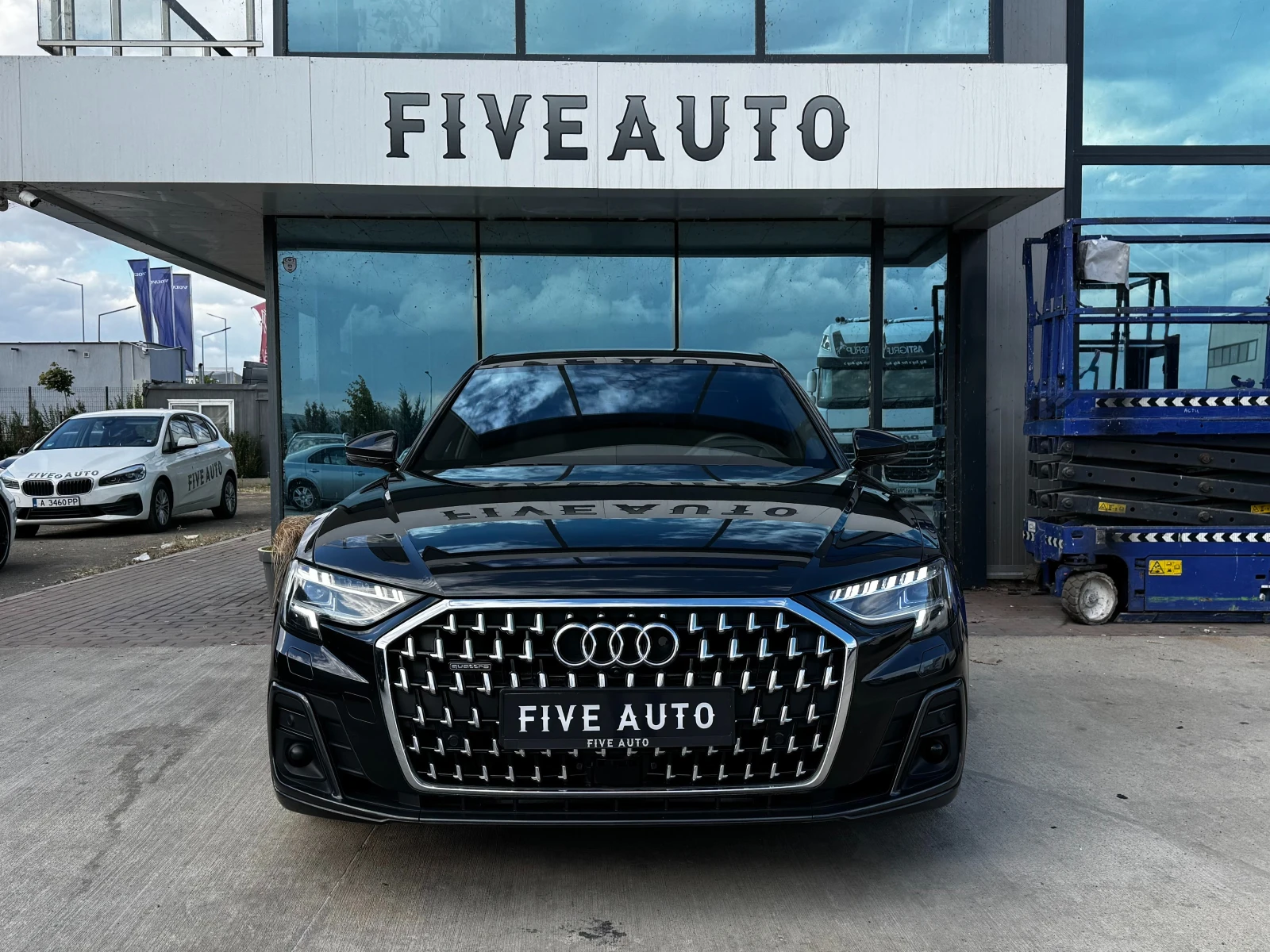 Audi A8 / Night Vision / B&O / Keyless / 360 / Soft Close/, снимка 2 - Автомобили и джипове - 56022560