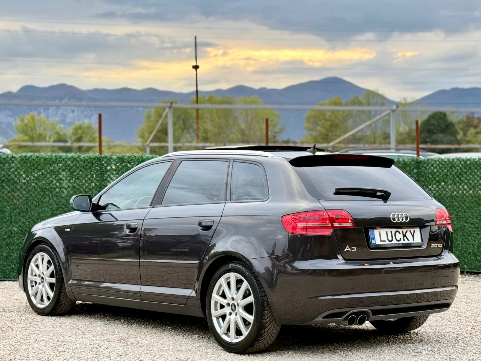 Audi A3 2.0TDi//S-LINE/DSG/NAVI/XENON/PANORAMA, снимка 5 - Автомобили и джипове - 56086953