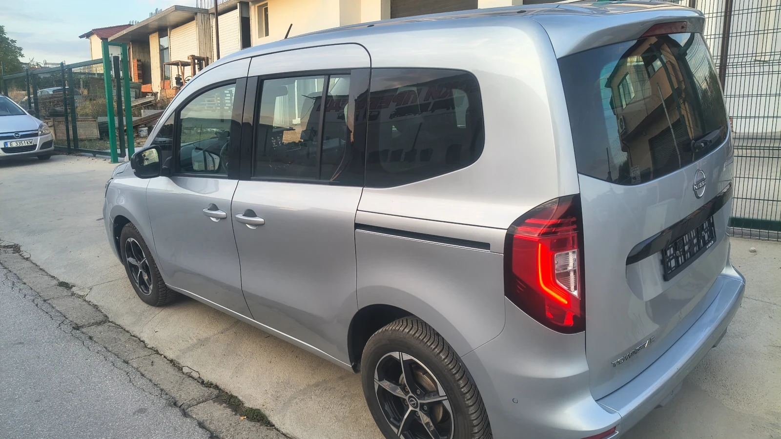 Renault Kangoo Benzin, снимка 7 - Автомобили и джипове - 56158230