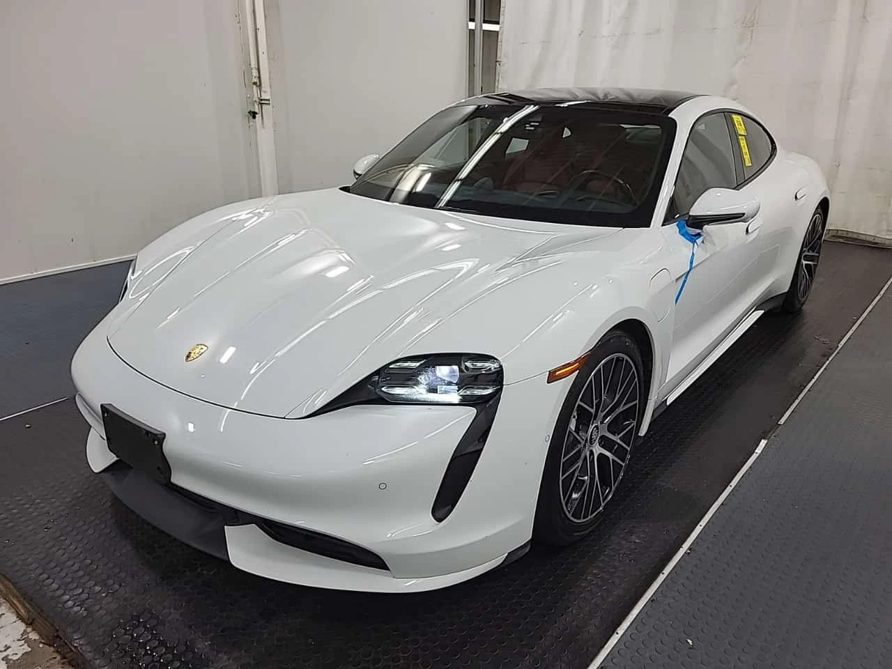 Porsche Taycan * Sedan Turbo * CARFAX * 