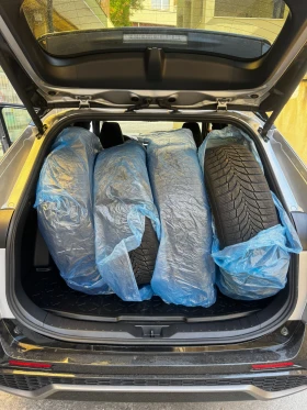 Toyota Rav4 2.5 HEV GR SPORT 4x4 360º НАЛИЧНА в Гаранция , снимка 15