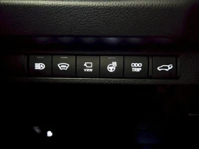 Toyota Rav4 2.5 HEV GR SPORT 4x4 360º НАЛИЧНА в Гаранция , снимка 13