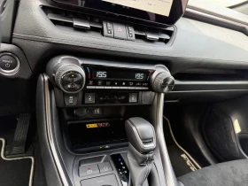 Toyota Rav4 2.5 HEV GR SPORT 4x4 360º НАЛИЧНА в Гаранция , снимка 12
