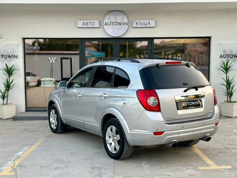 Chevrolet Captiva 2.4 i, снимка 5 - Автомобили и джипове - 46696850