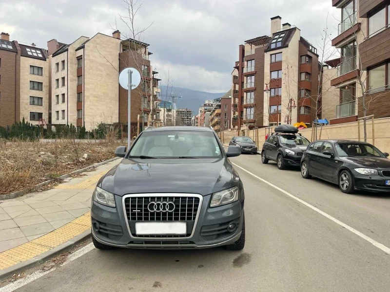 Audi Q5, снимка 2 - Автомобили и джипове - 48440352