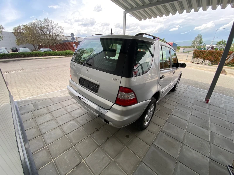 Mercedes-Benz ML 270, снимка 3 - Автомобили и джипове - 52498596