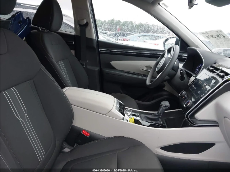 Hyundai Tucson ПОДГРЕВ* М.ТОЧКА* КАМЕРА* , снимка 8 - Автомобили и джипове - 52910416