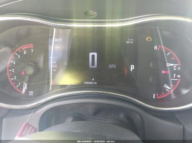 Dodge Durango 5.7L V-8 VVT, 360HP 4X2 Drive, снимка 7 - Автомобили и джипове - 53077875