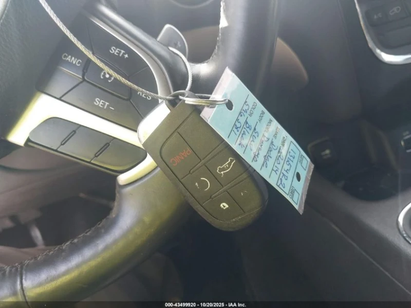 Dodge Durango 5.7L V-8 VVT, 360HP 4X2 Drive, снимка 3 - Автомобили и джипове - 53077875