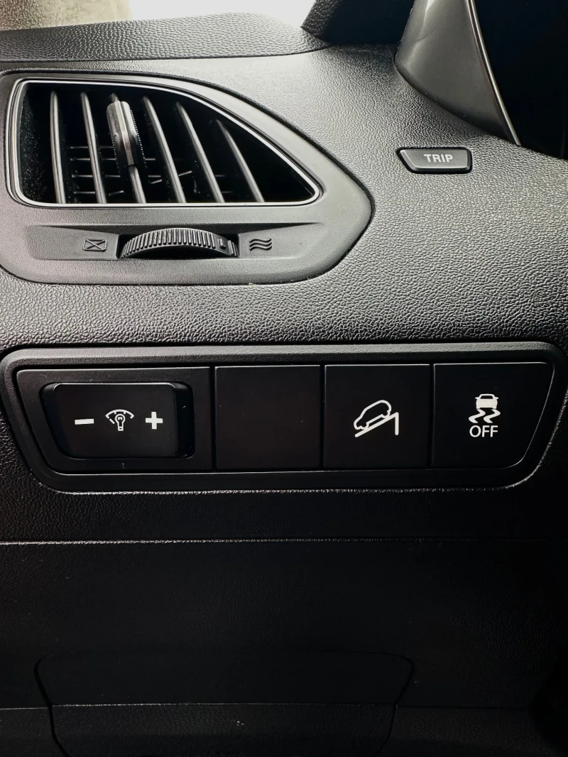 Hyundai IX35, снимка 14 - Автомобили и джипове - 53221135
