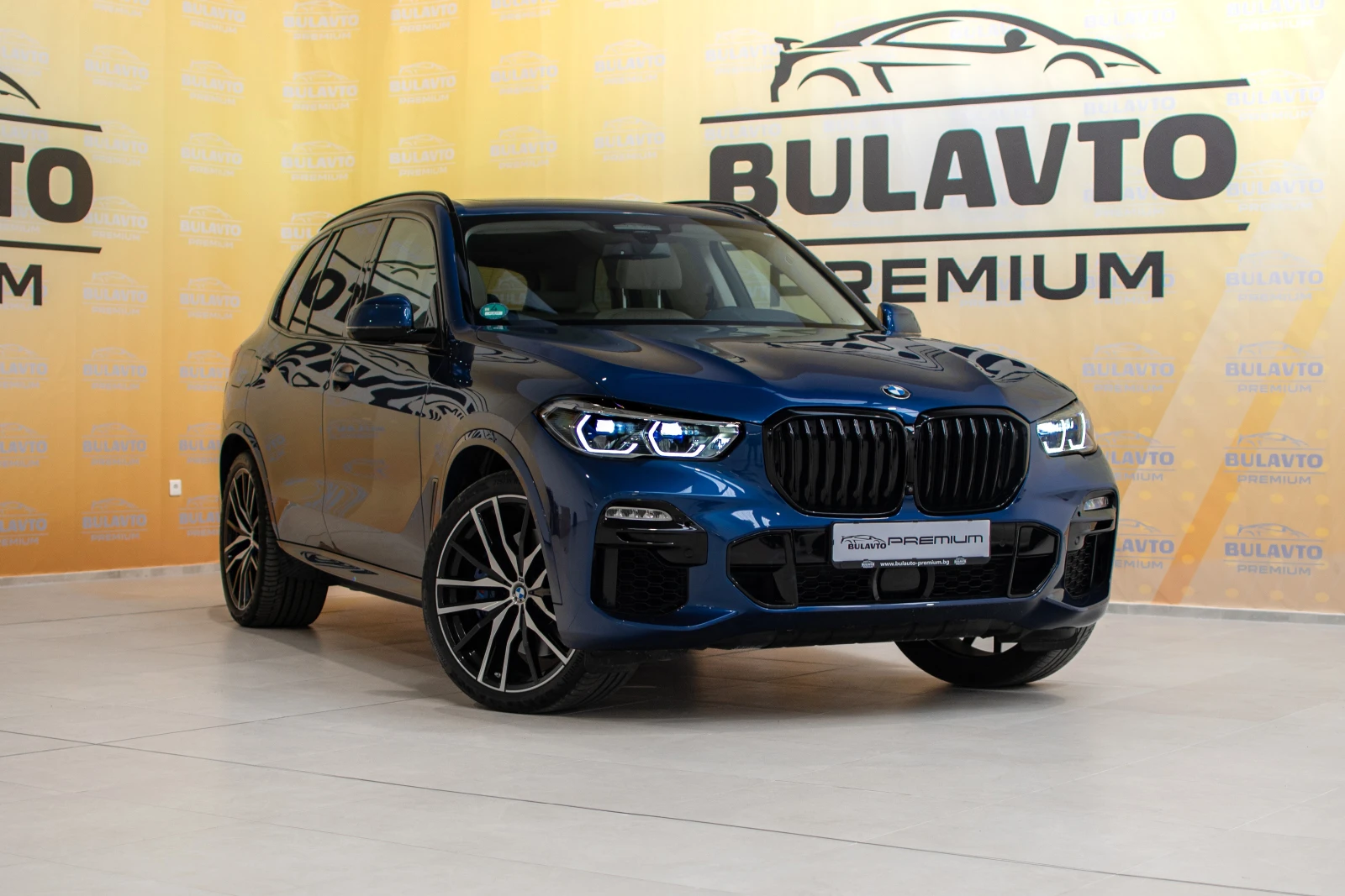 BMW X5 M50i - изображение 3