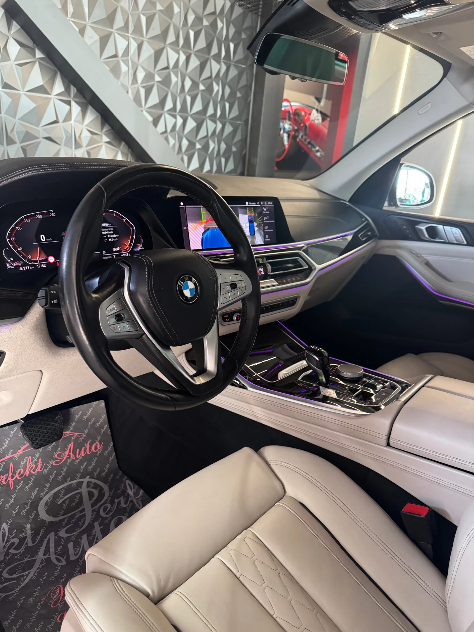 BMW X7 30d xDrive * 7 Места * Панорама * HEAD UP *  - изображение 8