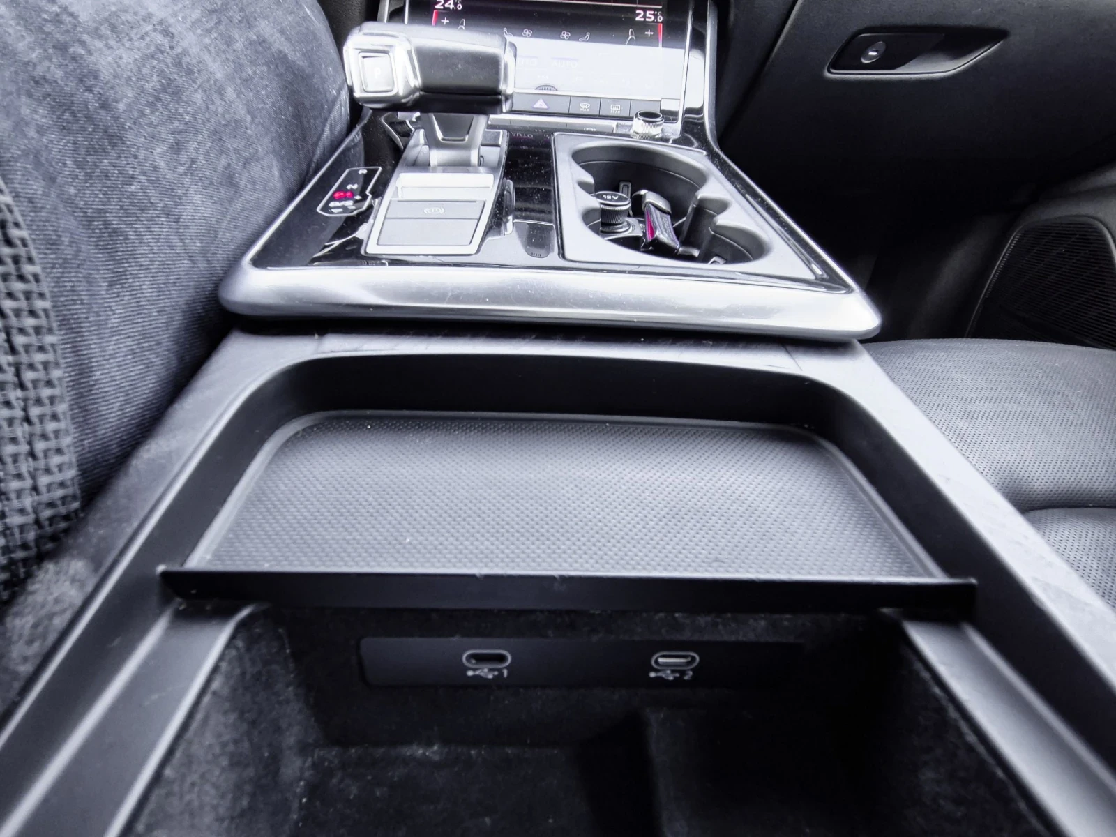 Audi SQ7 3.0 TFSI DIGITAL/QUATTRO/PANO - изображение 10