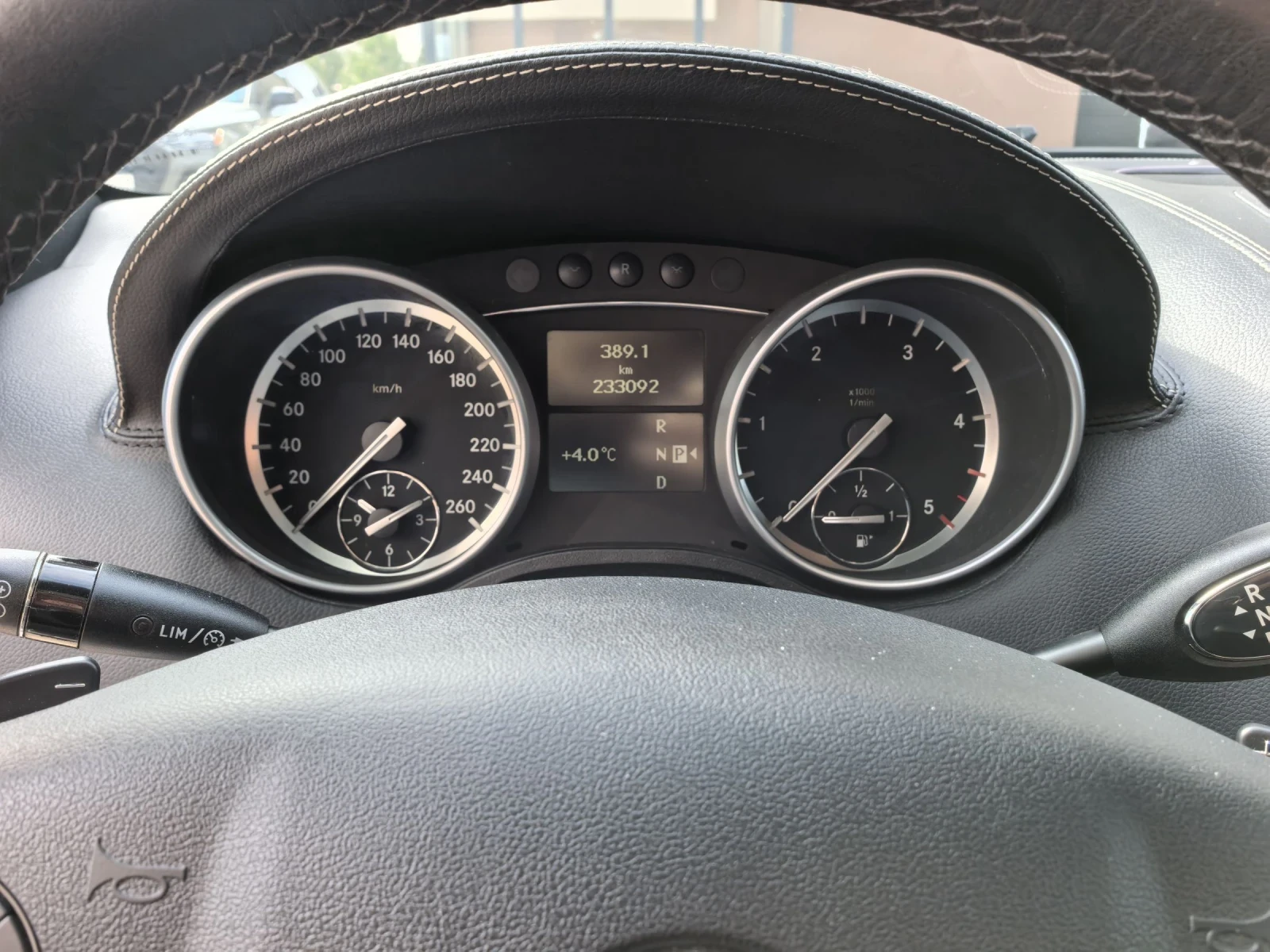 Mercedes-Benz ML 350 Grand Edition, снимка 7 - Автомобили и джипове - 53878385